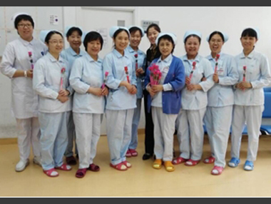 復(fù)興醫(yī)院護士合影留念