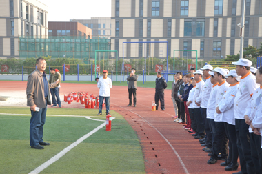 實(shí)驗(yàn)中學(xué)李校長講話 實(shí)驗(yàn)中學(xué)李校長講話