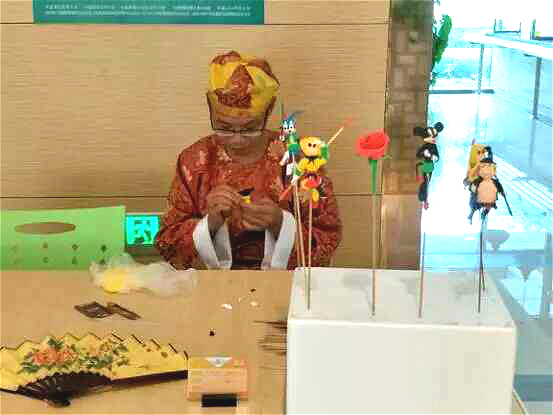 面人師傅制作面人 面人師傅制作面人